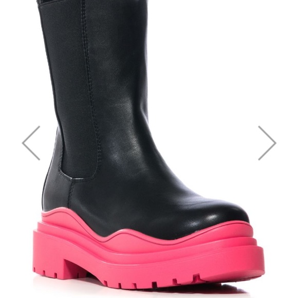 Black and pink Chelsea boot - Picture 2 of 3